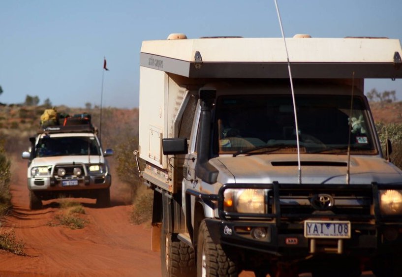 [Translate to Englisch:] Allradfahrzeuge im Outback