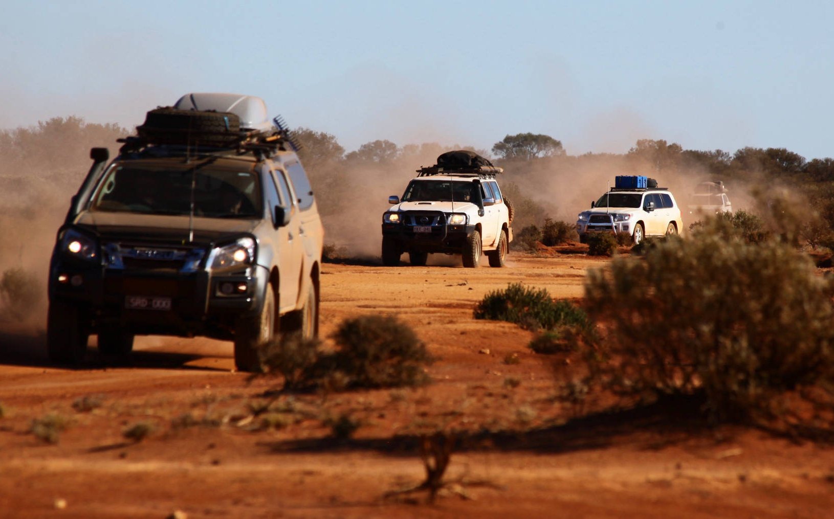 Allradfahrzeuge im Outback