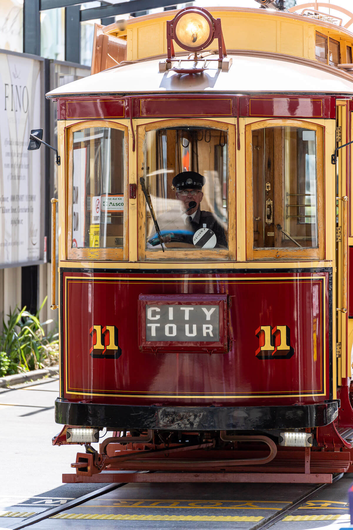 Kerstin<br><i class="fa fa-star" aria-hidden="true"></i><i class="fa fa-star" aria-hidden="true"></i><i class="fa fa-star" aria-hidden="true"></i><i class="fa fa-star" aria-hidden="true"></i><i class="fa fa-star" aria-hidden="true"></i>